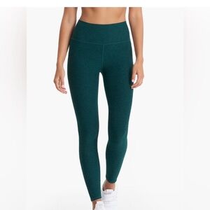 Vuori Deep Green High-Waisted Leggings